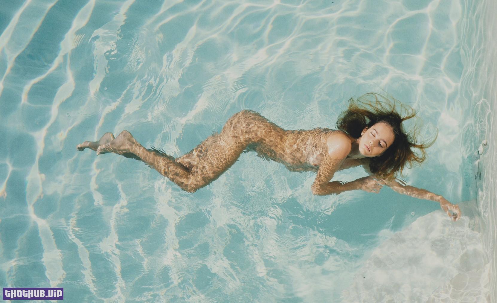 Inka Williams Nude In The Pool