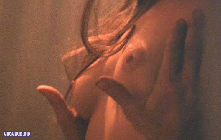 Angelina-Jolie-Naked-10