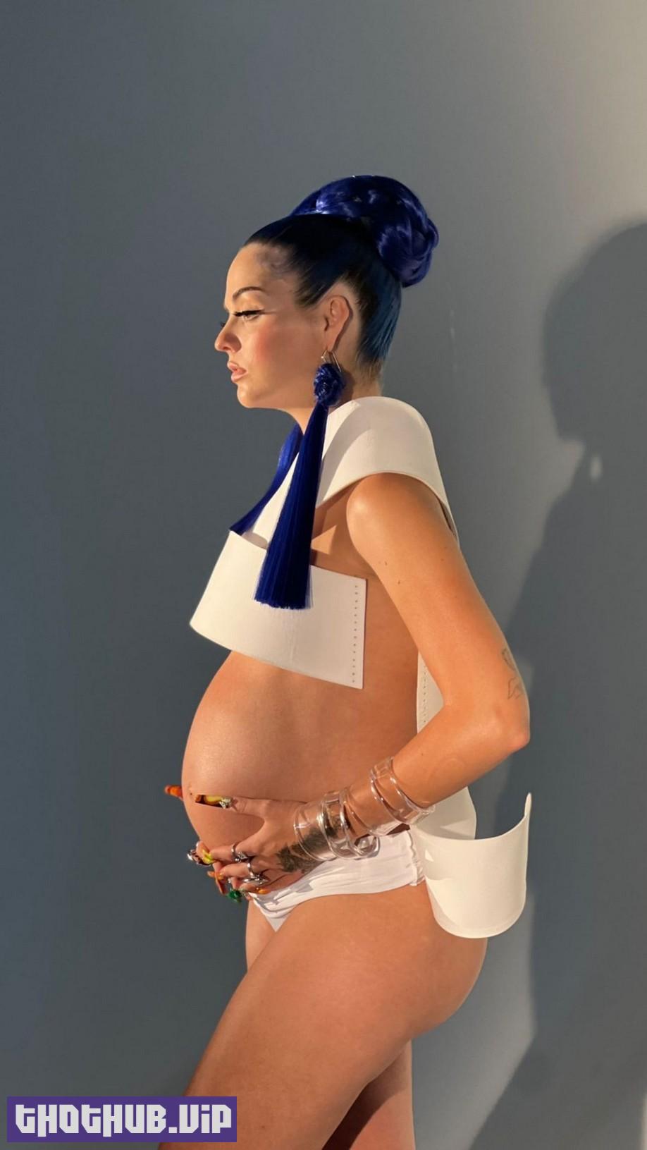 Sita Abellan Pregnant