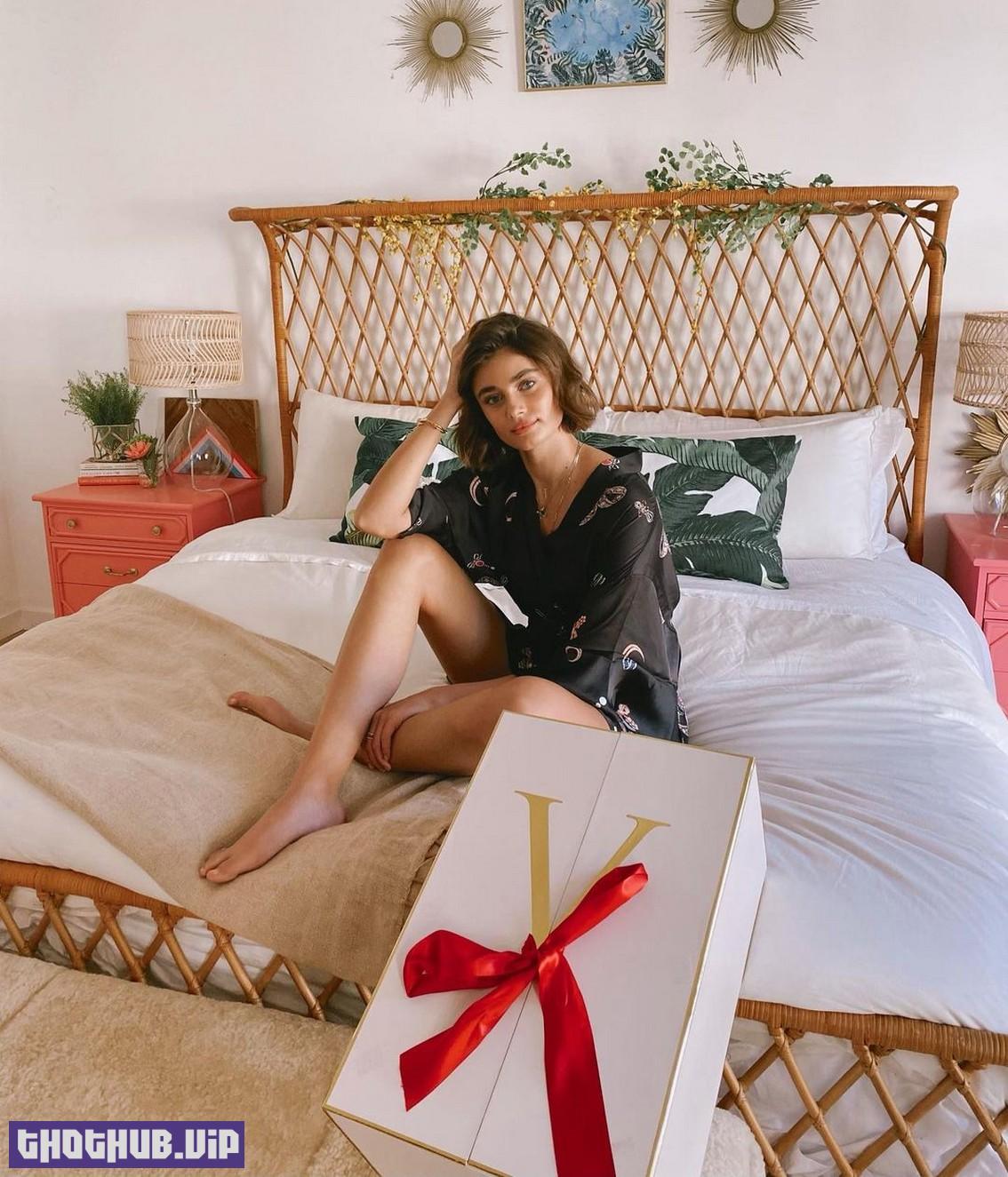 Taylor Marie Hill Bare Foot