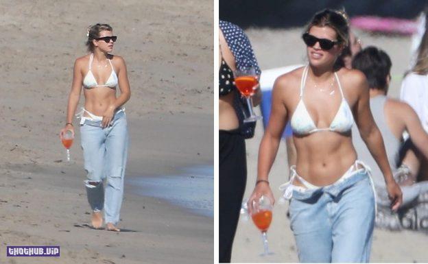 Sofia Richie In A White Bikini And Jeans On The Beach In Malibu