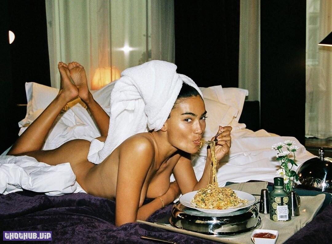 Kelly Gale Naked