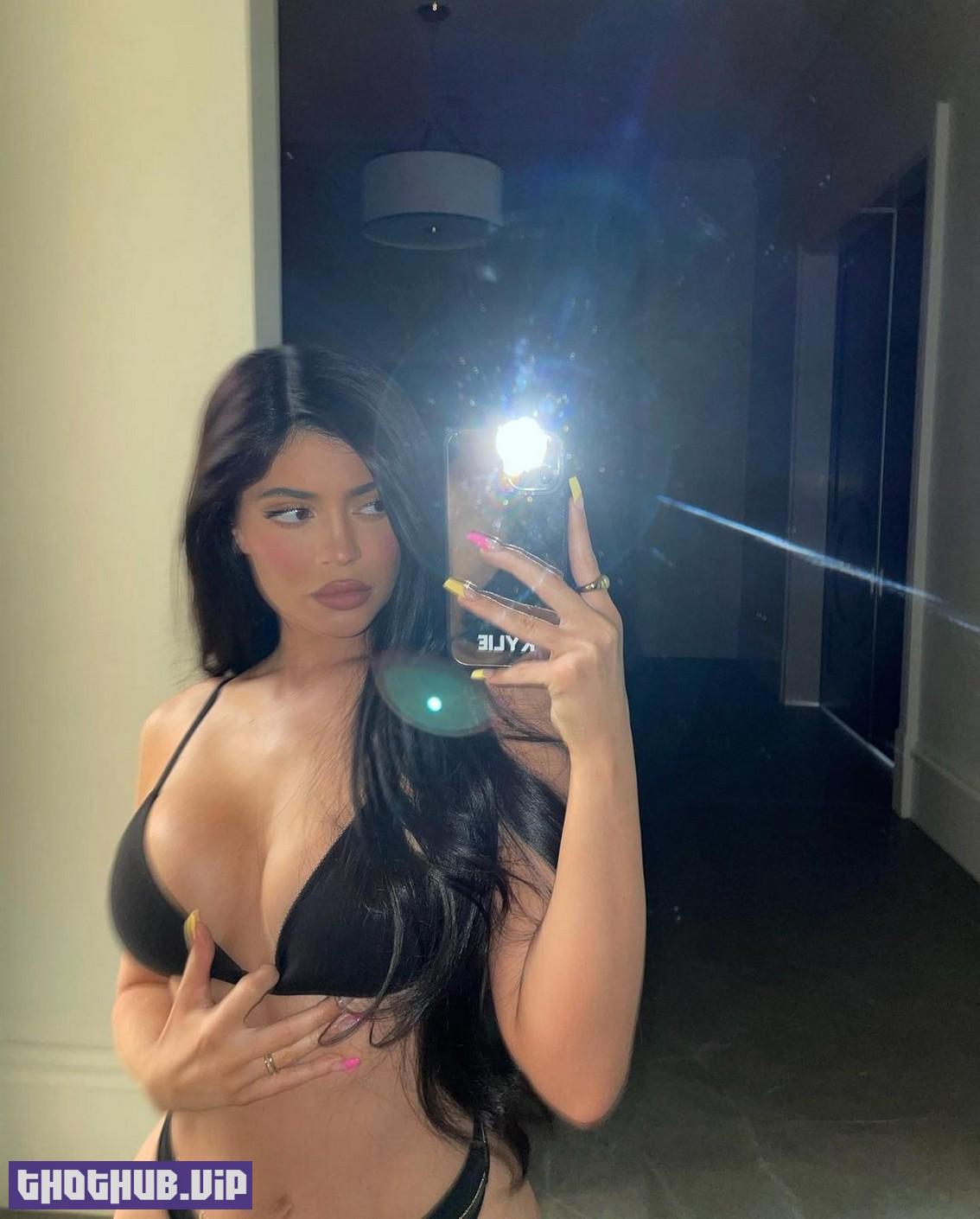 Kylie Jenner Tits