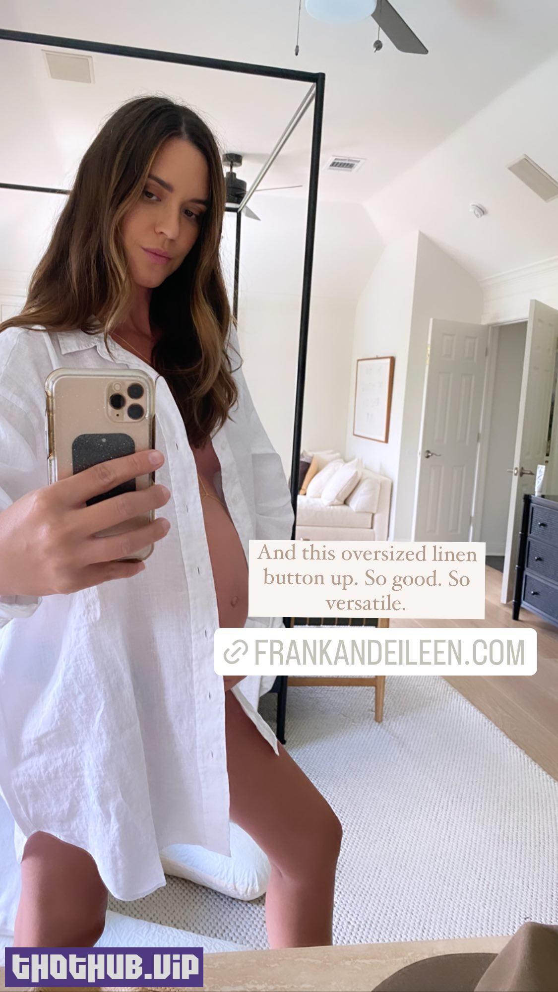 Odette Annable Yustman Preggo Selfie